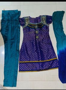 🚨SALE🚨Beautiful Purple Kurta Set