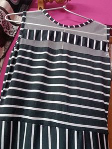 Chic Navy &amp; White Striped Dress