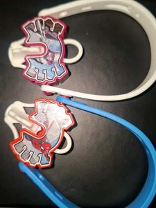 Spider-Man gwen Web Shooter and bands