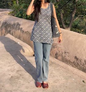 Stylish Printed Sleeveless Kurta