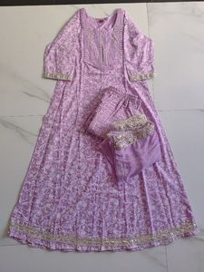 Pure cotton Lavender Floral Mirror Work Kurta Set