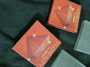 Huda beauty Eye Shadow