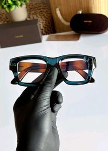 Tom Ford Green Acetate Sunglasses FOR UNISEX