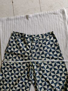 Geometric Print Wide-Leg Pants