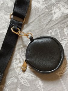 black sling bag