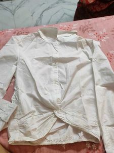 Chic White Knot-Front Shirt
