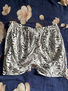 Women's Printed Shorts