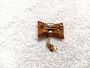 Broches Very Old