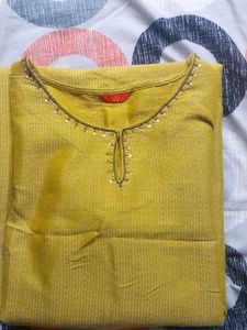 Branded Kurti Of W ...not Used Much Only 1 Time