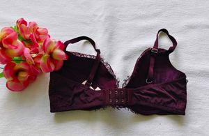 Victoria's secret : Burgundy inner
