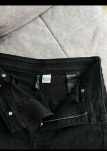 2 H&amp;M Jeans