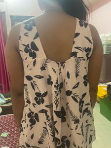 Cute Floral Print Sleeveless Top