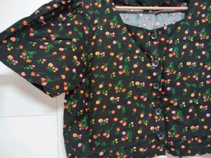 Cute Black Floral Tie-Front Crop Top