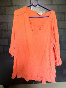 perfect coral color  V-Neck Tunic Top
