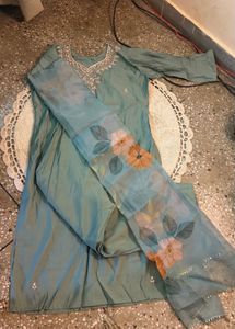 Beautiful Floral Kurta Set