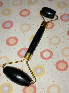 Black Facial Roller