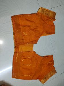 Beautiful Shiny Pattu Saree With Blouse