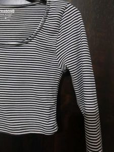 Striped scoop neck ribbed top