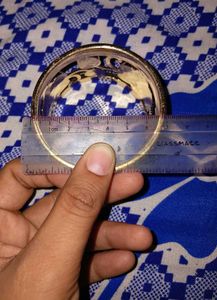 Exquisite Golden Bangle with Crystals