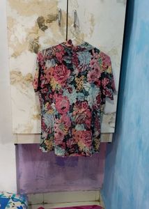 Floral Print Mock Neck Top