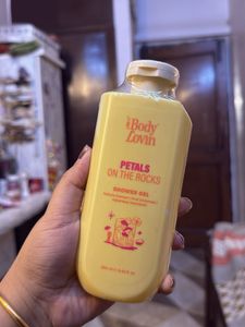 Body lovin shower Gel - Petals On The Rock