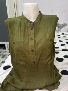 Olive Green Sleeveless Button-Up Top