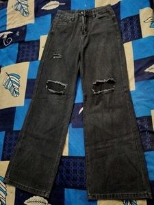 Black ripped baggy savana jeans for women