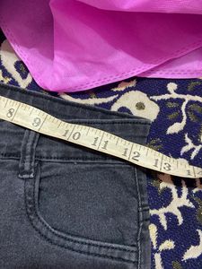 STRAIGHT JEANS