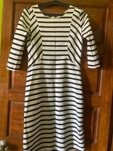 Striped 3/4 Sleeve Midi Dress