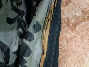 Stylish Black Tote Bag with Pockets
