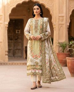Elegant Floral Print Kurta Set
