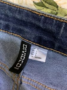 H&amp; M Blue Jeans