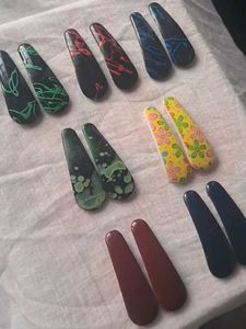 Set of 7 hair clips