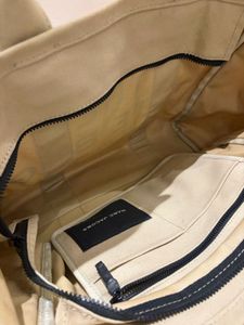designer used Marc Jacobs The Tote Bag