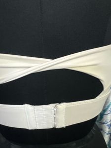 Stylish White High Impact Sports Bra