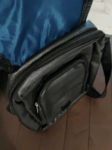 Jupiter Black Crossbody Bag