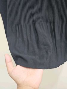 Black Pleated Sleeveless Top