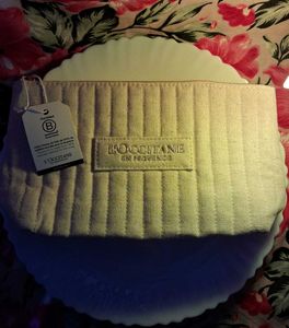 L'Occitane HOLIDAY EDITION PREMIUM POUCH 👝🌷