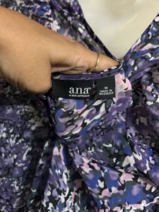 Chic Floral Print V-Neck Tie Top