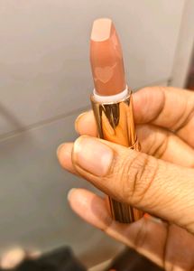 Charlotte Tilbury - Naughty Talk Lipstick