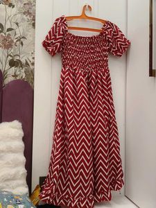 Chic Red &amp; White Chevron Maxi Dress