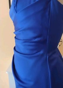 Elegant Blue Strapless Midi Dress