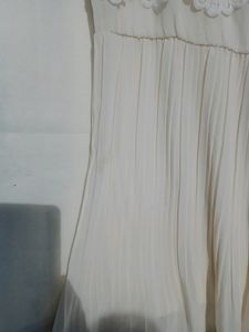 Elegant White Lace Pleated Dress