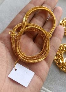 Elegant Golden Chain Necklace