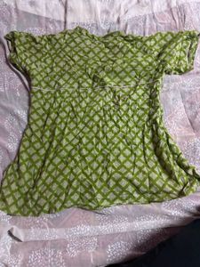 Buy 1 get one kurta free (women’s)