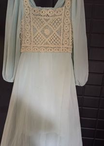 Elegant Mint Green Lace Maxi Dress, size M