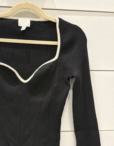 H&amp;M Ribbed Sweetheart Neck Top