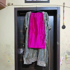 Elegant Kurta Set for Women