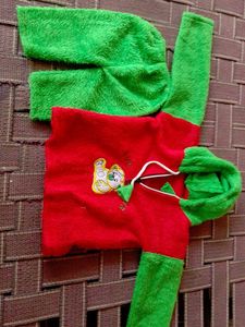 Cute Red & Green Fluffy Outfit