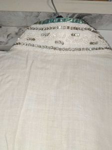 Elegant White Embellished Kurta pent set